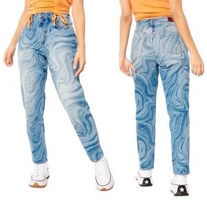 Hollister Curvy Hi-Rise Marble Denim Mom Jeans Size 28